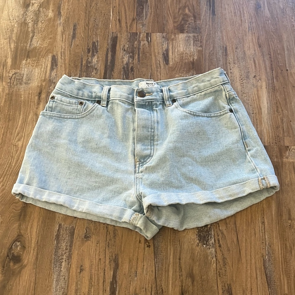 forever 21 light wash jean shorts